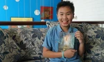 Cậu bé Cao Việt Quỳnh và cuốn sách giả tưởng “Người sao chổi: Cuộc chiến vòng quanh thế giới”