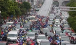 Nội đô đang chịu áp lực rất lớn về giao thông. Ảnh: Như Ý 