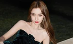 Angelababy bị quay lưng