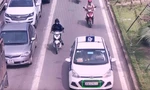 CSGT Hà Nội cho biết, trong 6 tháng qua đã chuyển Cục Đăng kiểm hàng trăm trường hợp vi phạm luật giao thông qua hình ảnh camera. Trong ảnh, xe vi phạm trên làn đường BRT. Ảnh: Trọng Đảng 