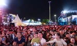Biển người đổ về tuần lễ văn hóa ở Bình Định