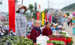 Độc đáo phiên chợ chỉ một ngày duy nhất trong năm ở Bình Định