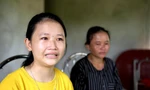 Á khoa khối C Hà Tĩnh: 'Bố mất, mẹ hỏng một mắt, em sợ không có tiền đi học'