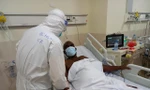 Nỗ lực cứu sống nhiều bệnh nhân nước ngoài mắc COVID-19