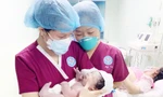 Bé trai chào đời bằng sinh thường nặng hơn 5,1kg