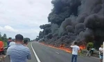 Cháy xe chở dầu, lửa lan rộng trên cao tốc TPHCM - Trung Lương