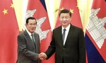 Thủ tướng Campuchia Hun Sen trong cuộc gặp Chủ tịch Trung Quốc Tập Cận Bình năm 2020. (Ảnh: Xinhua)