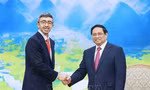 Thủ tướng Phạm Minh Chính tiếp Bộ trưởng Ngoại giao UAE Sheikh Abdullah bin Zayed Al Nahyan. (Ảnh: TTXVN)