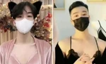Hai người mẫu nam Trung Quốc mặc đồ lót để bán hàng trực tuyến