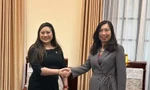 Thứ trưởng Ngoại giao Lê Thị Thu Hằng tiếp bà Caroline D. Phạm. (Ảnh: Mofa)