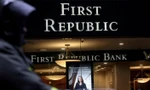 Trước một chi nhánh của ngân hàng First Republic. (Ảnh: Reuters)