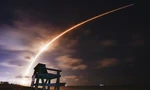 Tên lửa SpaceX đưa vệ tinh Starlink lên quỹ đạo ngày 14/5. (Ảnh: AP)