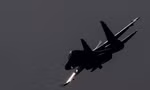 Nga điều Su-30 xua máy bay không người lái Mỹ trên Biển Đen