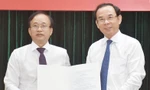 Bí thư Thành ủy TPHCM trao quyết định điều động cán bộ chủ chốt