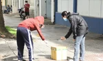 Đội quân 'người vận chuyển' TPHCM chóng mặt giao hàng những ngày giãn cách 