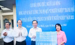 Cơ quan chuyên trách Thành uỷ TPHCM đóng góp 400 triệu đồng giúp người nghèo