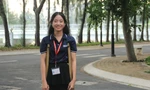 Nghị lực của nữ sinh 15 năm đồng hành cùng đôi nạng gỗ