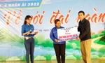 Cuối năm, bạn trẻ mang quà lên vùng cao tặng đồng bào nghèo 