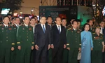 Chủ tịch Quốc hội cùng đoàn đại biểu Quân ủy Trung ương dâng hoa Chủ tịch Hồ Chí Minh