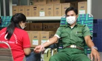 Vừa tan ca, liền ra hiến máu