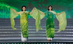 64 thí sinh duyên dáng trình diễn áo dài trong đêm chung khảo Miss World Vietnam 2022