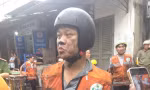 Một thành viên trong Đội hỗ trợ sơ cứu FAS Angel tại hiện trường vụ cháy 