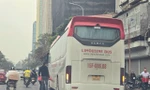 Hà Nội: Xe khách, xe hợp đồng trên 16 chỗ tung hoành phố cổ trước ngày bị cấm 
