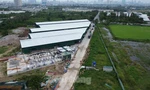 Nhiều nhà xưởng 'mọc' trên gần 28.000 m2 đất quy hoạch tại huyện Hoài Đức