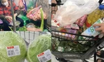 Giá cả lương thực, rau củ leo thang sau mưa bão khiến nhiều sinh viên khó khăn
