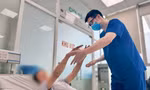 Sốc nhiệt giữa trời nắng gắt: Nam công nhân nhập viện trong tình trạng nguy kịch