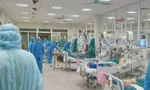 Thêm 804 bệnh nhân COVID-19 tử vong trong 2 ngày