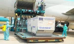 Thêm gần 660.000 liều vắc xin COVID-19 của AstraZeneca về đến Việt Nam