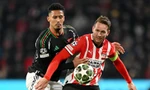 Saliba và Luuk de Jong.