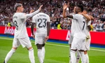 Các cầu thủ Real Madrid ăn mừng bàn thắng. 