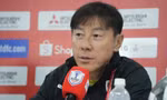 HLV Shin Tae-yong phát biểu sau trận đấu. 