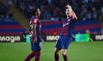 Lewandowski ăn mừng bàn thắng