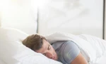 Cơ thể sẽ ra sao nếu bạn nằm trên giường hàng chục giờ liền