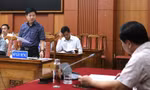 Đoàn liên ngành đi kiểm tra, loạt xe doanh nghiệp ‘rồng rắn’ bám đuôi