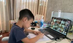 Nhiều nơi quay lại học trực tuyến do COVID-19 diễn biến phức tạp