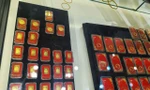 Giá vàng SJC đứng im, vàng nhẫn tiếp đà giảm