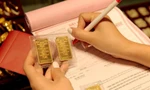 Giá vàng đồng loạt giảm mạnh