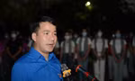 Bí thư T.Ư Đoàn Ngô Văn Cương đọc lời tri ân các anh hùng, liệt sĩ tại Nghĩa trang Hàng Dương.