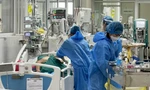 Số ca COVID-19 nặng, nguy kịch đang tăng. Ảnh: Thái Hà