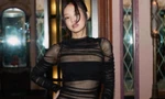 Jennie (BlackPink) diện váy xuyên thấu