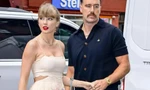 Taylor Swift gợi cảm bên bạn trai