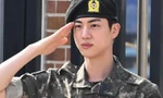 Jin (BTS) gây náo loạn