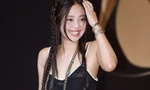 Jennie (BlackPink) diện váy quá ngắn