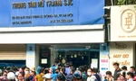 SJC bất ngờ đóng cửa, khách mua vàng miếng lẫn nữ trang cùng ngậm ngùi ra về
