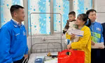 Tuổi trẻ Hòa Bình động viên bệnh nhi dịp Tết 