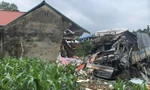 Xe tải đâm vào nhiều nhà dân ở Bắc Kạn, tài xế tử vong